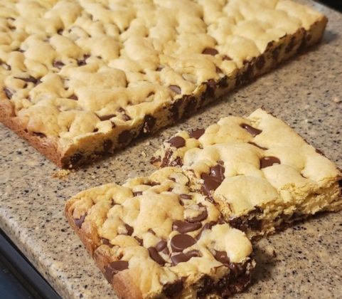 Lazy Chocolate Chip Cookie Bars - Grandma's Simple Recipes