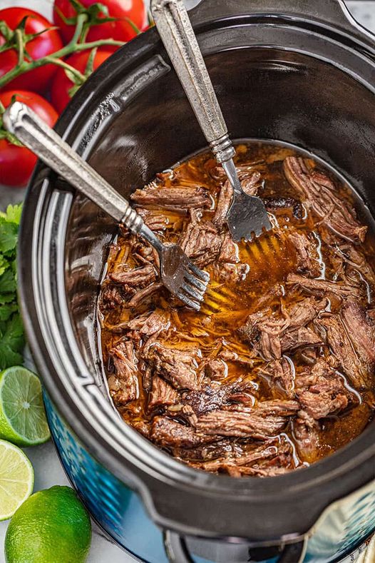 EASY SLOW COOKER CHILI-LIME MEXICAN SHREDDED BEEF - Grandma's Simple ...