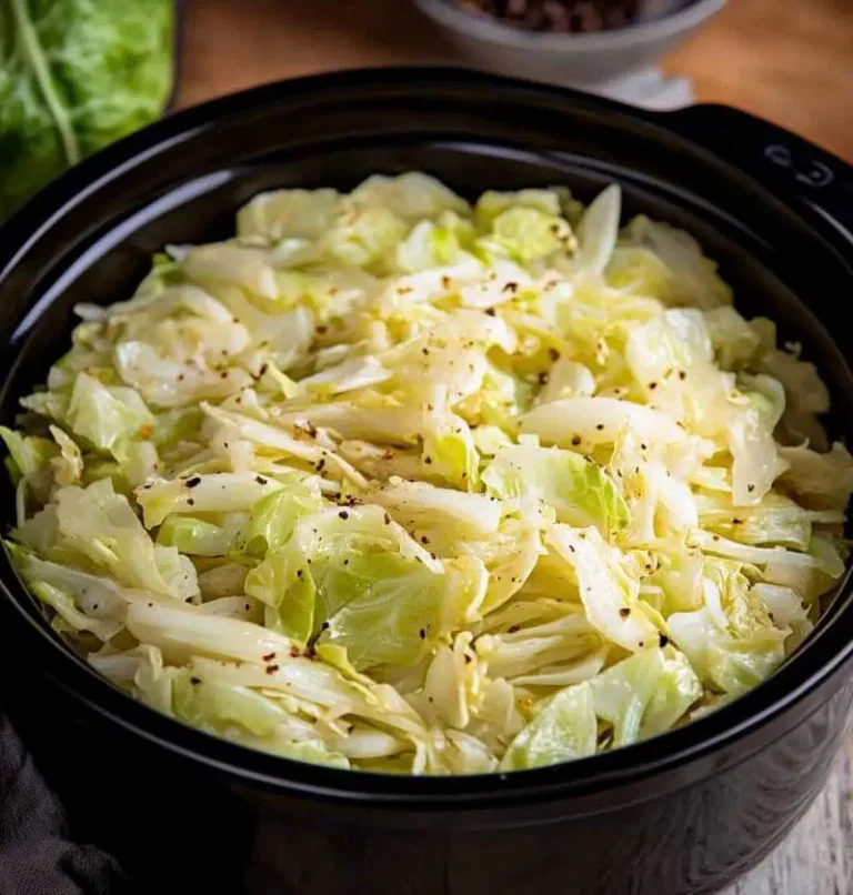 Slow Cooker Unstuffed Cabbage Roll Soup: Comfort in Every Spoonful